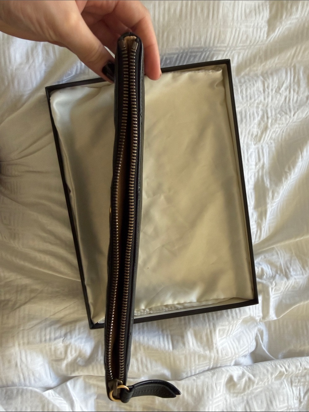 Gucci Black Chevron Leather Pouch with Gold Double G - Picture 6 of 12